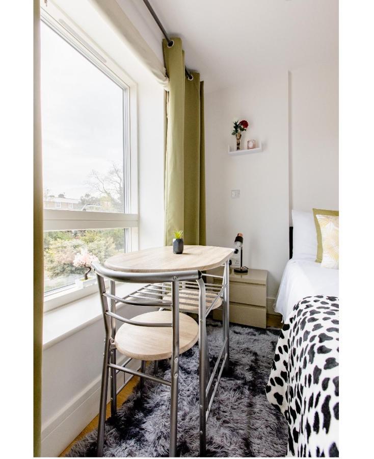 Charlotte Double Room London Exteriör bild